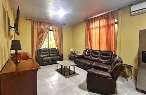 Cahuita Apartment | Casa Iguana