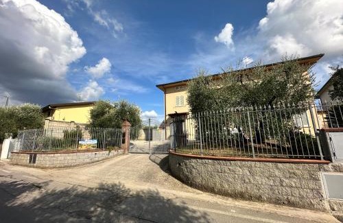 Lamporecchio House | Casa in mezzo agli Ulivi