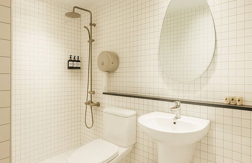 Gumi Hotel | Casa Incanto Hotel in Gumi