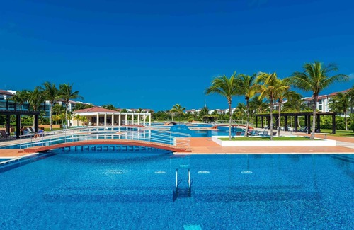 Puerto Juarez Condo | Casa Iris 2 Bedroom Condo by Redawning