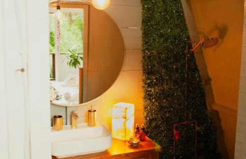 San Francisco Villa | Casa Jaguar Retreat