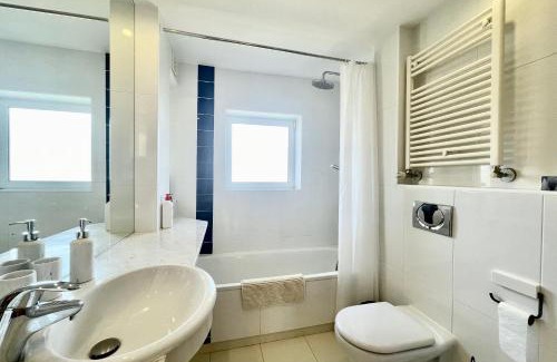 Mato Serrao House | Casa JC - spacious with wifi