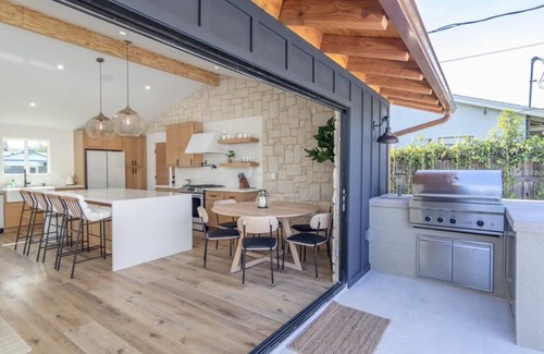 West Hills Villa | Casa Kabessa Cali