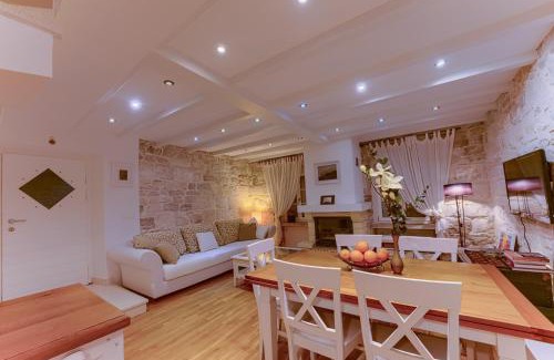 Cove Tri Zala (Zrnovo) House | Casa Katina