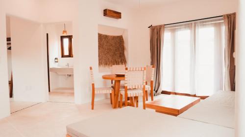 Brisas de Zicatela Hotel | Casa Kuaa
