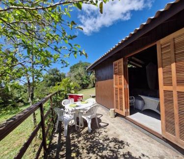 Florianopolis House | Casa Lúcia Ribeirão · Cabana rústica I Fogo de Chão | Acesso a cachoeira