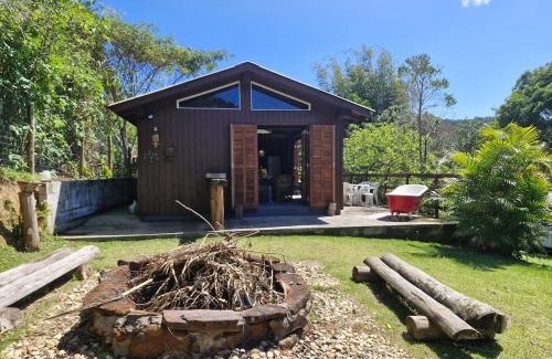 Florianopolis House | Casa Lúcia Ribeirão · Cabana rústica I Fogo de Chão | Acesso a cachoeira