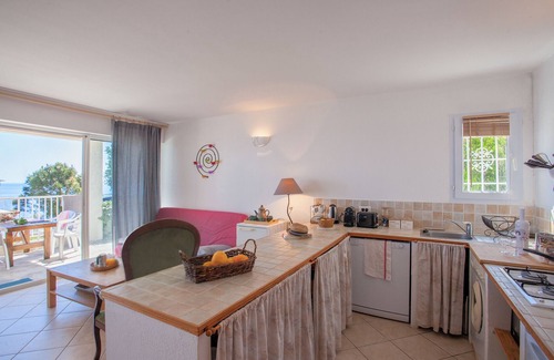 Porticciolo Apartment | Casa l'Alivi, beautiful apartment with terrace and garden with sea view