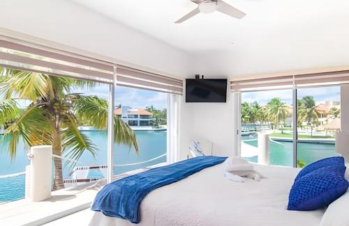Puerto Aventuras Villa | Casa La Torre, Luxury private waterfront villa