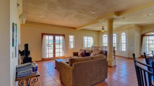 El Dorado Ranch House | Casa La Vida Dulce - How Sweet Life Can Be