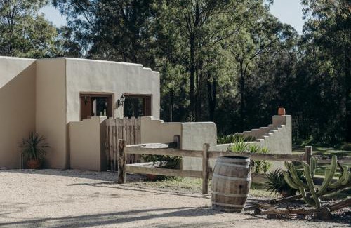 Pokolbin Villa | Casa La Vina Pokolbin - Romantic Villas with Outdoor Hot Tubs and Fireplaces