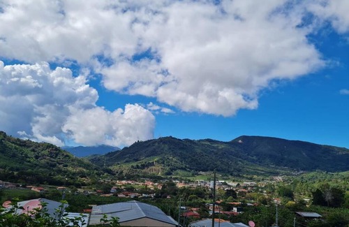 Santa Maria House | Casa Las Nubes - Dota