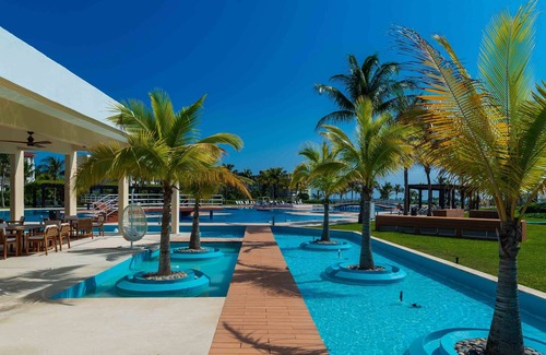 Puerto Juarez Condo | Casa Las Olas 2 Bedroom Condo by Redawning