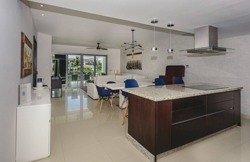 Puerto Juarez Condo | Casa Las Perlas New !! At Mareazul 2 Bedroom Condo by Redawning