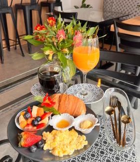 San Blas House | Casa Laura Hotel & Suites