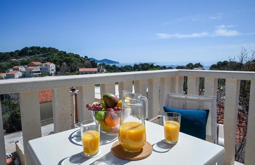 Zaton House | Casa Laurea