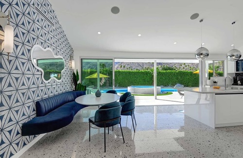 Indian Canyon House | Casa Lazo Summary: We