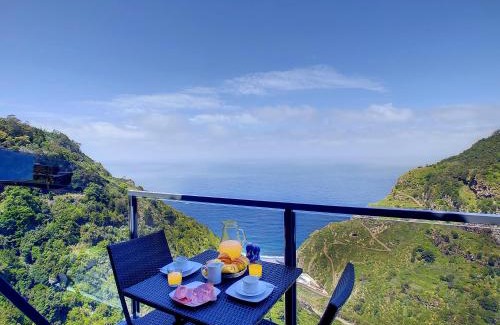 Sao Jorge House | Casa Leão de Ouro by LovelyStay