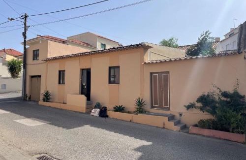 Lourinha House | Casa Liberdade Low Cost Rustic Charm by the Sea