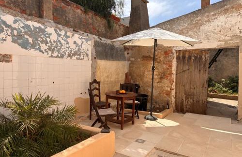 Lourinha House | Casa Liberdade Low Cost Rustic Charm by the Sea
