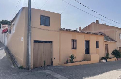 Lourinha House | Casa Liberdade Low Cost Rustic Charm by the Sea