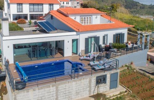 Arco da Calheta House | Casa Lira