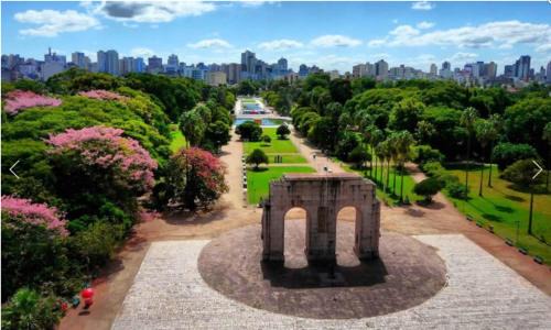 Porto Alegre House | Casa local nobre