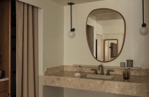 Laguna Beach Hotel | Casa Loma Beach Hotel (formerly The Inn at Laguna Beach)