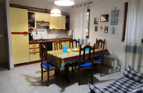 Iscra e Voes House | Casa Lore al mare