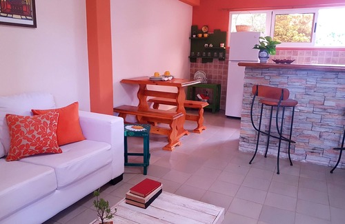 Municipality of Diez de Octubre Apartment | Casa Lorena