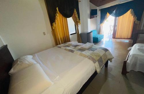 Puerto Villamil House | Casa Los Delfines
