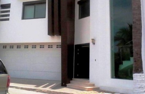 Cerritos House | Casa Los Reyes Cerritos 8