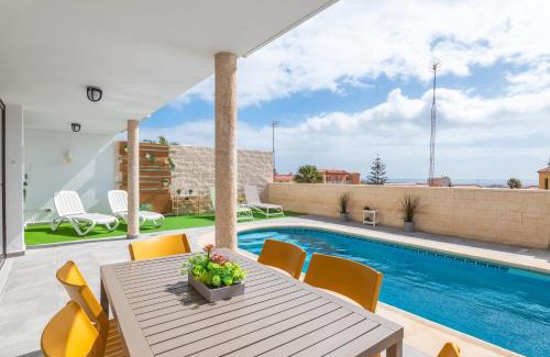 El Medano House | CASA LOS TEJALES with climatized private pool