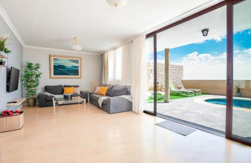 El Medano House | CASA LOS TEJALES with climatized private pool