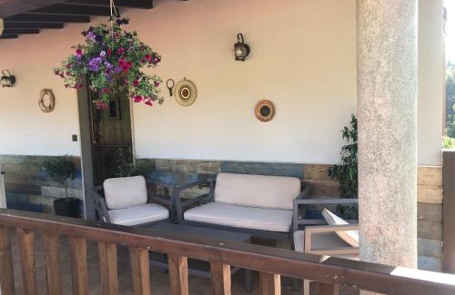 Frixe House | Casa Louro