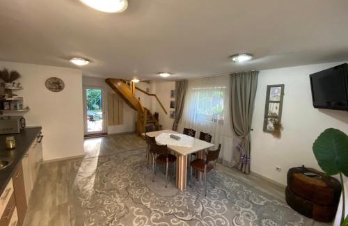 Rasnov House | Casa Lucky