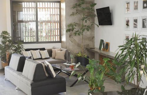 Zona Minerva House | CASA LUMBA