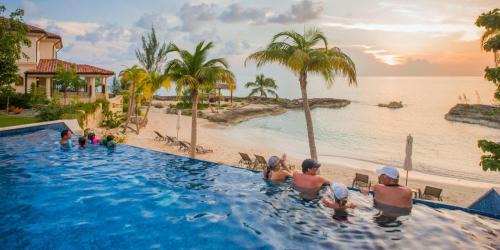 George Town Apartment | Casa Luna 17 - Gated Seaside Village with Shared Pool, Jacquzi, & Beach Cove