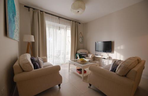 Ishem Apartment | Casa Lura at Gjiri i Lalzit, San Pietro Beach