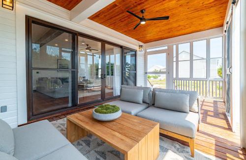 San Pedro Villa | Casa Lush at Mahogany Bay and Pool Club