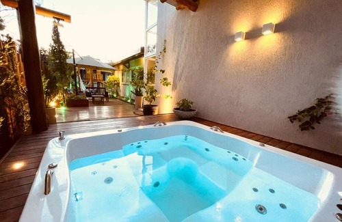 Saire House | Casa luxo 10 pessoas Gravatá com jacuzzi