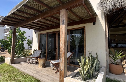 San Pedro Mixtepec Villa | Casa Lyuu - Tropical Beachfront Villa - Your Perfect Getaway in Puerto Escondido