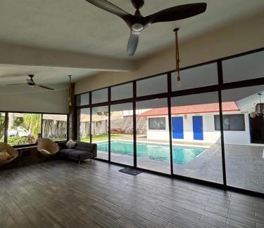 Granjas del Marques House | Casa Madera