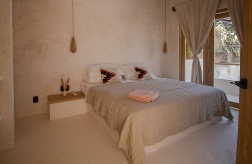 Emiliano Zapata House | Casa Madrina LA Punta