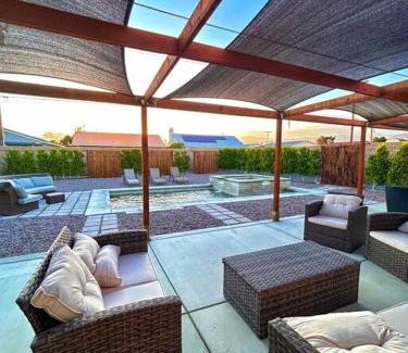 Desert Hot Springs House | Casa Malia -salt water oasis