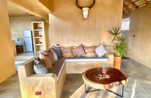 Brisas de Zicatela Villa | Casa Maloya alberca y vista al mar