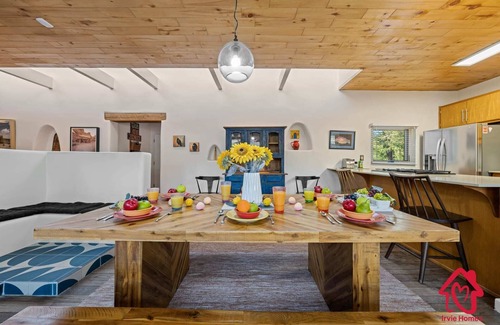 Albuquerque House | Casa Manzana Retreat - An Irvie Home