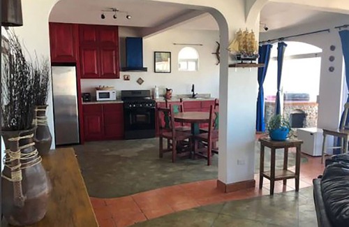 Playas de Rosarito Villa | Casa Mar Vista, Ocean Front - 8 bedrooms, 5 bathrooms, pool, jacuzzi, beach, bbq