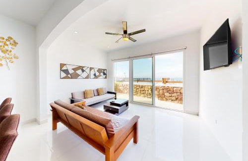 La Paloma House | Casa Marfil 26 - Playa Arcangel