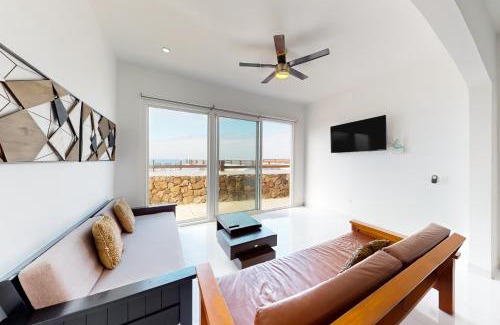 La Paloma House | Casa Marfil 26 - Playa Arcangel